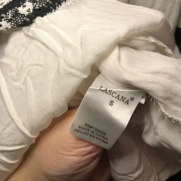 White Dress with Black Trim - Picture 13 of 16